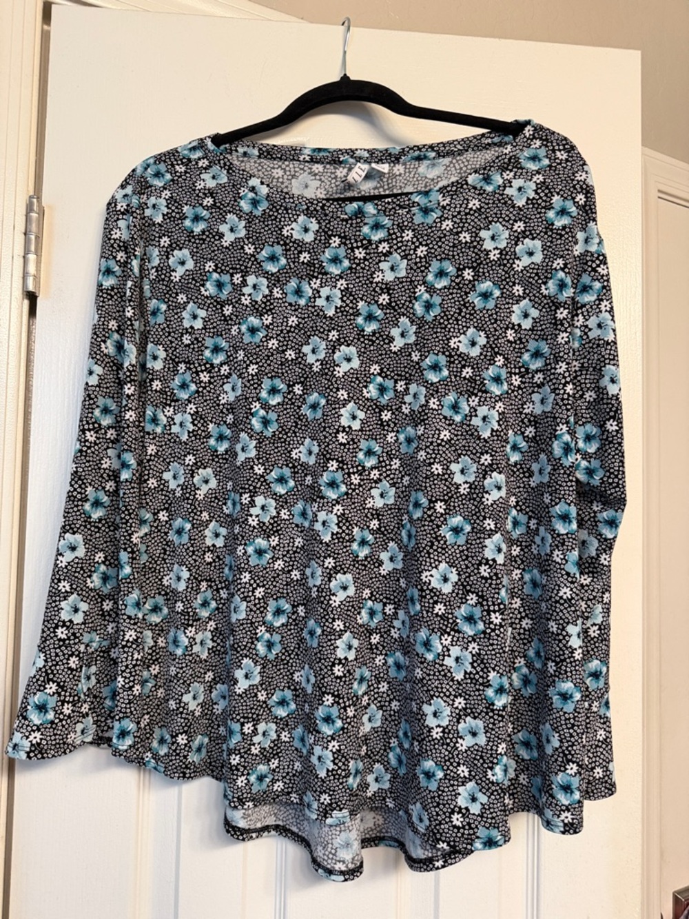 Elle Black Long-Sleeve Tee with Teal Floral Print